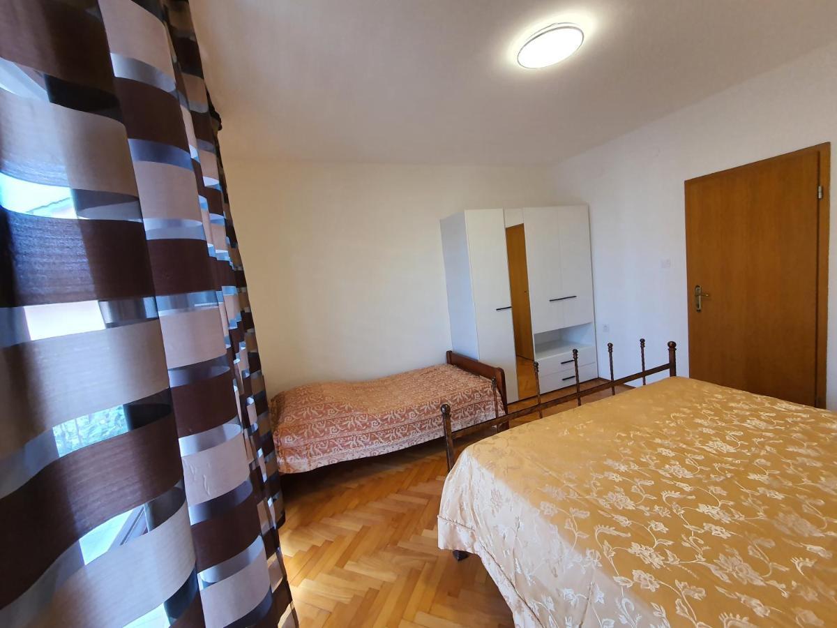 Apartments Luciana & Helena Póla Kültér fotó