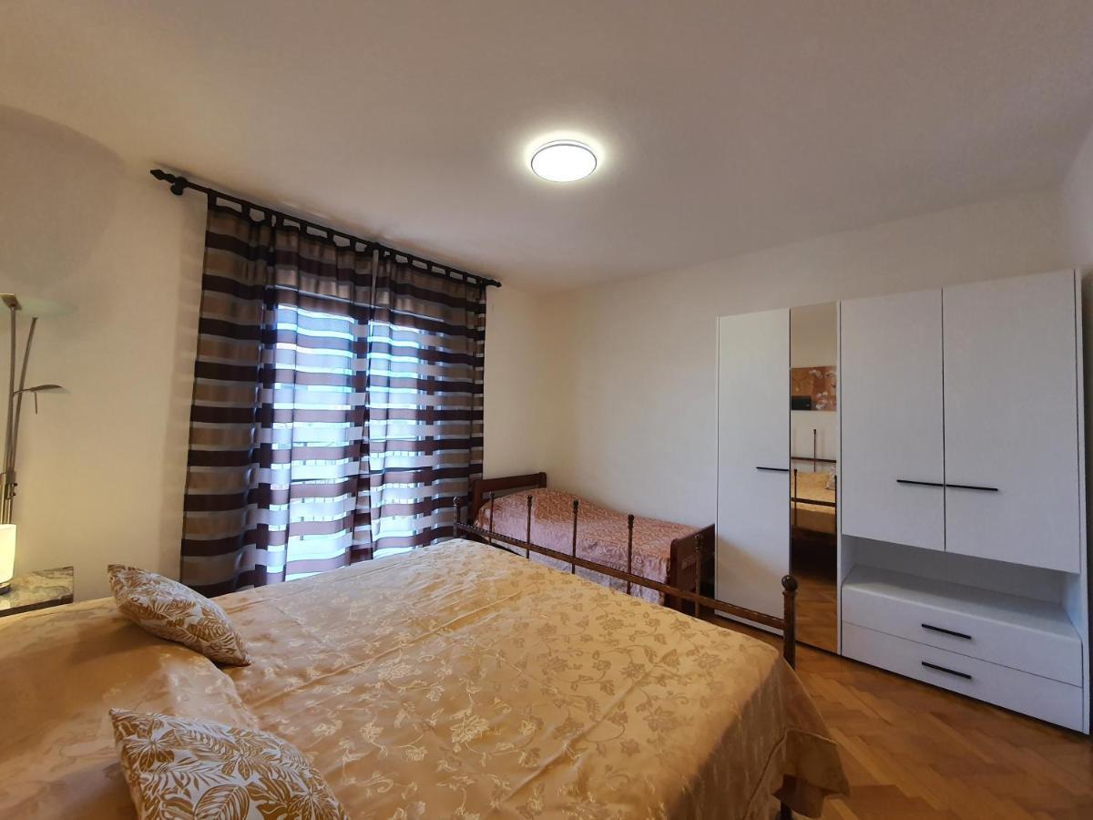 Apartments Luciana & Helena Póla Kültér fotó